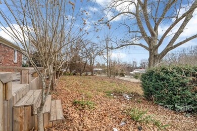 313 Oak Hill Rd, Candler, NC 28715 - photo 5