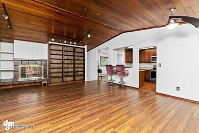 06-Living Room 20230317-DW-2753