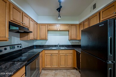 1702 W Tuckey Ln unit 218, Phoenix, AZ 85015 - photo 3