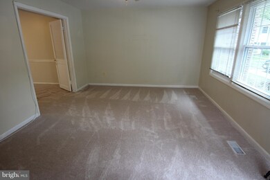 1734 Whitestone Ct, Crofton, MD 21114 - photo 2