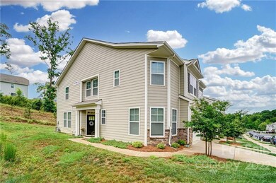 703 Little Bluestem Dr unit 12, Lake Wylie, SC 29710 - photo 2