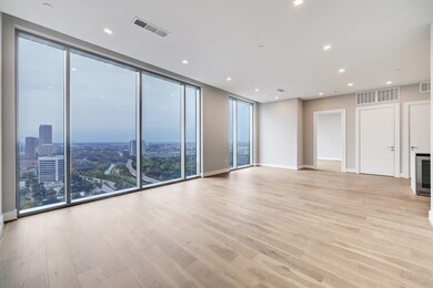 All floor-to-ceiling windows have Hunter Douglas d