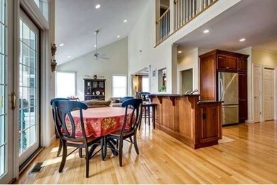 61 Carriage Hill Cir, Southborough, MA 01772 - photo 6