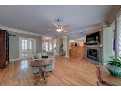 14410 W 58th Terrace, Shawnee, KS 66216 - photo 2