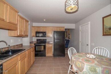 Kitchen-Breakfast Room