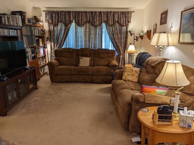 4104 Wren Ln, Rolling Meadows, IL 60008 - photo 4