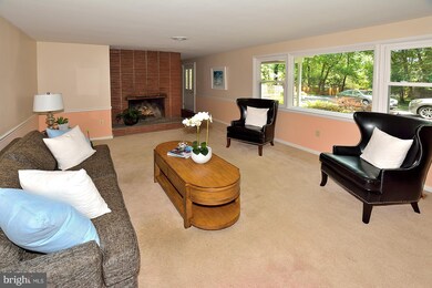 8920 Liberty Ln, Potomac, MD 20854 - photo 3