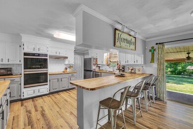 5-web-or-mls-242 Siloam Rd 3
