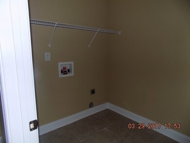 211 Apple Ct, Warner Robins, GA 31088 - photo 6