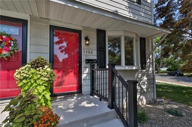 1302 Greenview Dr, Bethlehem, PA 18018 - photo 4