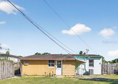 720 Locust St, West Palm Beach, FL 33405 - photo 3