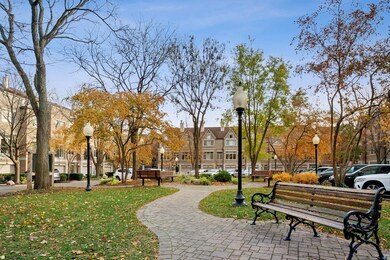 2706 N Southport Ave unit B, Chicago, IL 60614 - photo 3