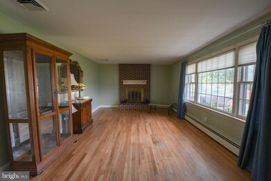 2049 N Line St unit 71, Lansdale, PA 19446 - photo 4