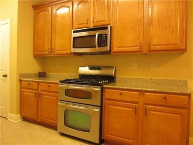 Kitchen. Granite Countertops & Stainless Steel App