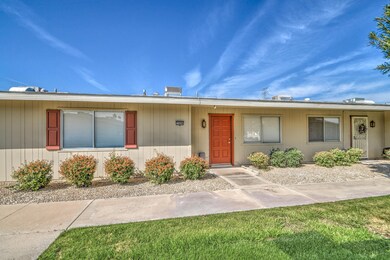 13684 N Newcastle Dr, Sun City, AZ 85351 - photo 2