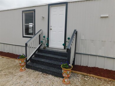 807 NE Front St, Millsap, TX 76066 - photo 6