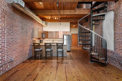 407 Pine St unit 303, Providence, RI 02903 - photo 2