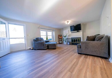 115 Fieldstone Dr, Londonderry, NH 03053 - photo 4