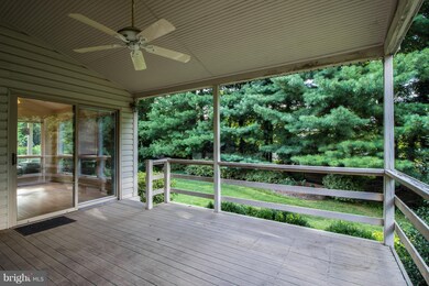 6808 Crutchfield St, Falls Church, VA 22043 - photo 6