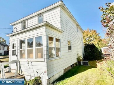 205 5th St NW, Chisholm, MN 55719 - photo 7