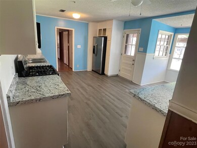 714 Springdale Rd, Statesville, NC 28677 - photo 7