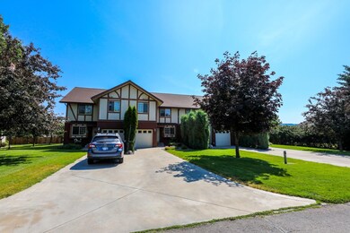 Front View of Four Unit Building