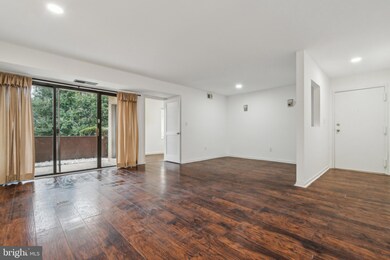 9641 Whiteacre Rd, Columbia, MD 21045 - photo 5