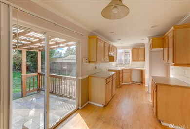 132 116th Place SE unit B, Everett, WA 98208 - photo 3