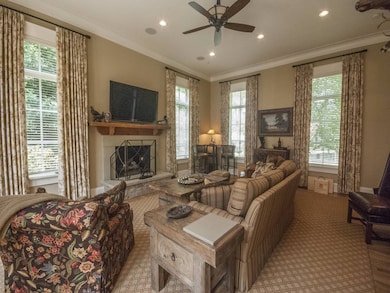 132 Walnut Place, White Sulphur Springs, WV 24986 - photo 6