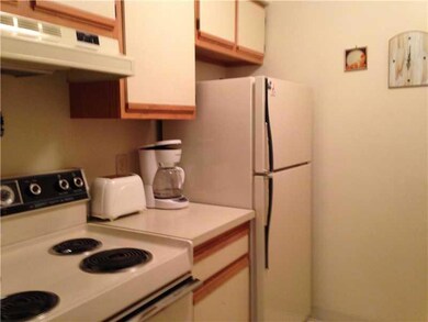 30 Somerset unit 30B, Freeport, ME 04032 - photo 2