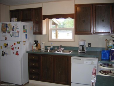 126 Misty Ln, Drums, PA 18222 - photo 2