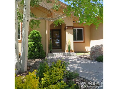 Charming Court-Yard Entry