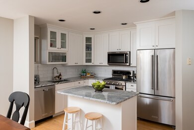 169 Walnut St unit 1, Dorchester, MA 02122 - photo 2