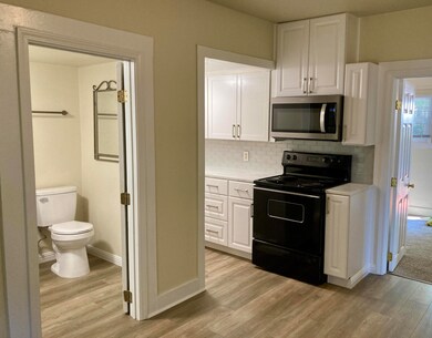 1032 Locust 3 DR_Kit