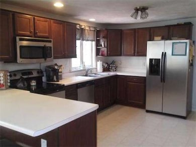 53 Downs Rd, Douglas, MA 01516 - photo 2