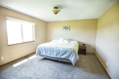 1209 38th St, Spirit Lake, IA 51360 - photo 6