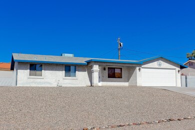 Lots of side parking