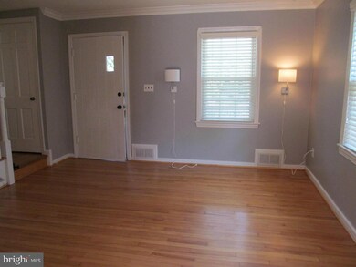 5839 Edgehill Dr, Alexandria, VA 22303 - photo 4