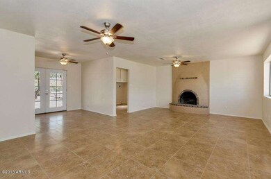 Living room 2