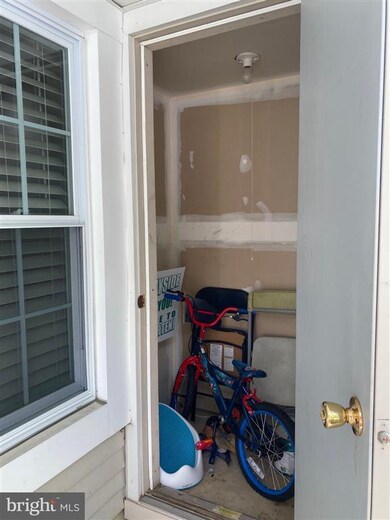 702 Oliphant Ln unit 702, Mount Laurel, NJ 08054 - photo 4