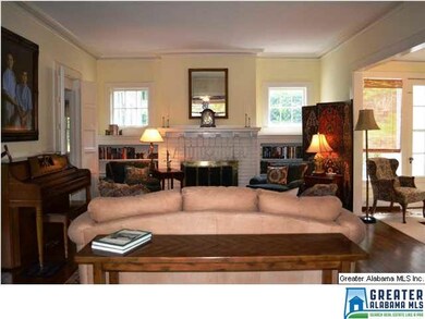 Tall, tall ceilings