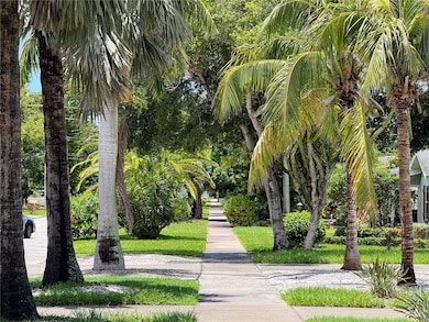 sidewalk in front leading to intracoastal waters
