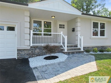 111 Jeffery Rd, Colonia, NJ 07067 - photo 4