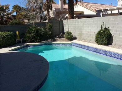 Swimming Pool/Hot Tub/Sauna.