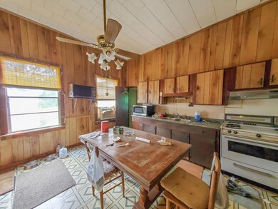 11 Kitchen