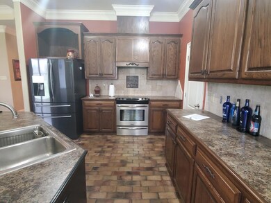 Kitchen side