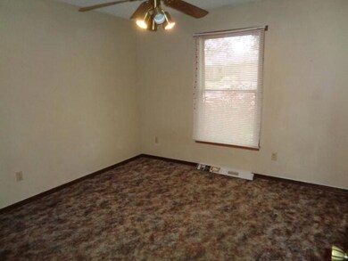 4834 s Mccann