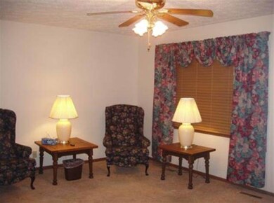 3021 W 63rd St, Davenport, IA 52806 - photo 4