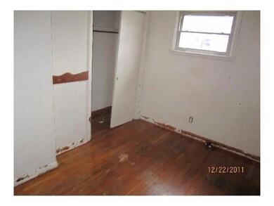 304 Pineview Dr, Columbus, OH 43213 - photo 7