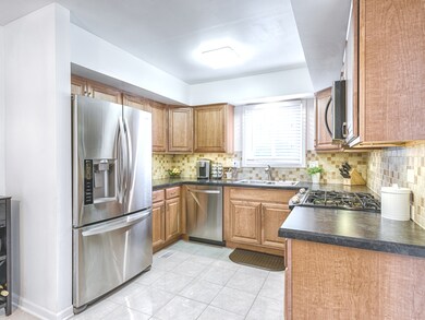 Dining/Kitchen